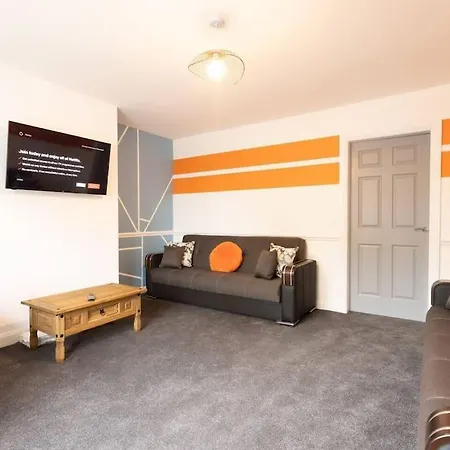 Origin - Close 2 City-centre, Shops, Netflix Apartment