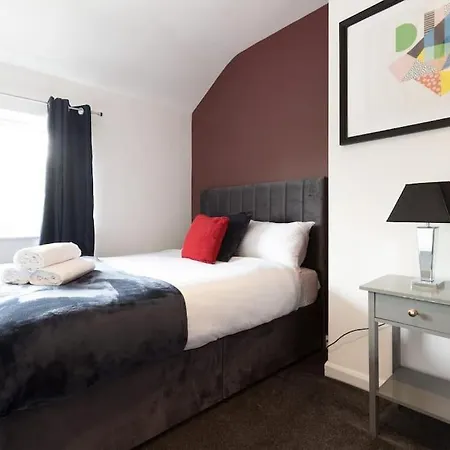 Origin - Close 2 City-centre, Shops, Netflix Apartment Leeds (West Yorkshire)