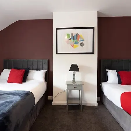 Origin - Close 2 City-centre, Shops, Netflix Apartment