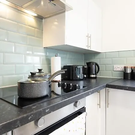 Origin - Close 2 City-centre, Shops, Netflix Apartment Leeds (West Yorkshire)